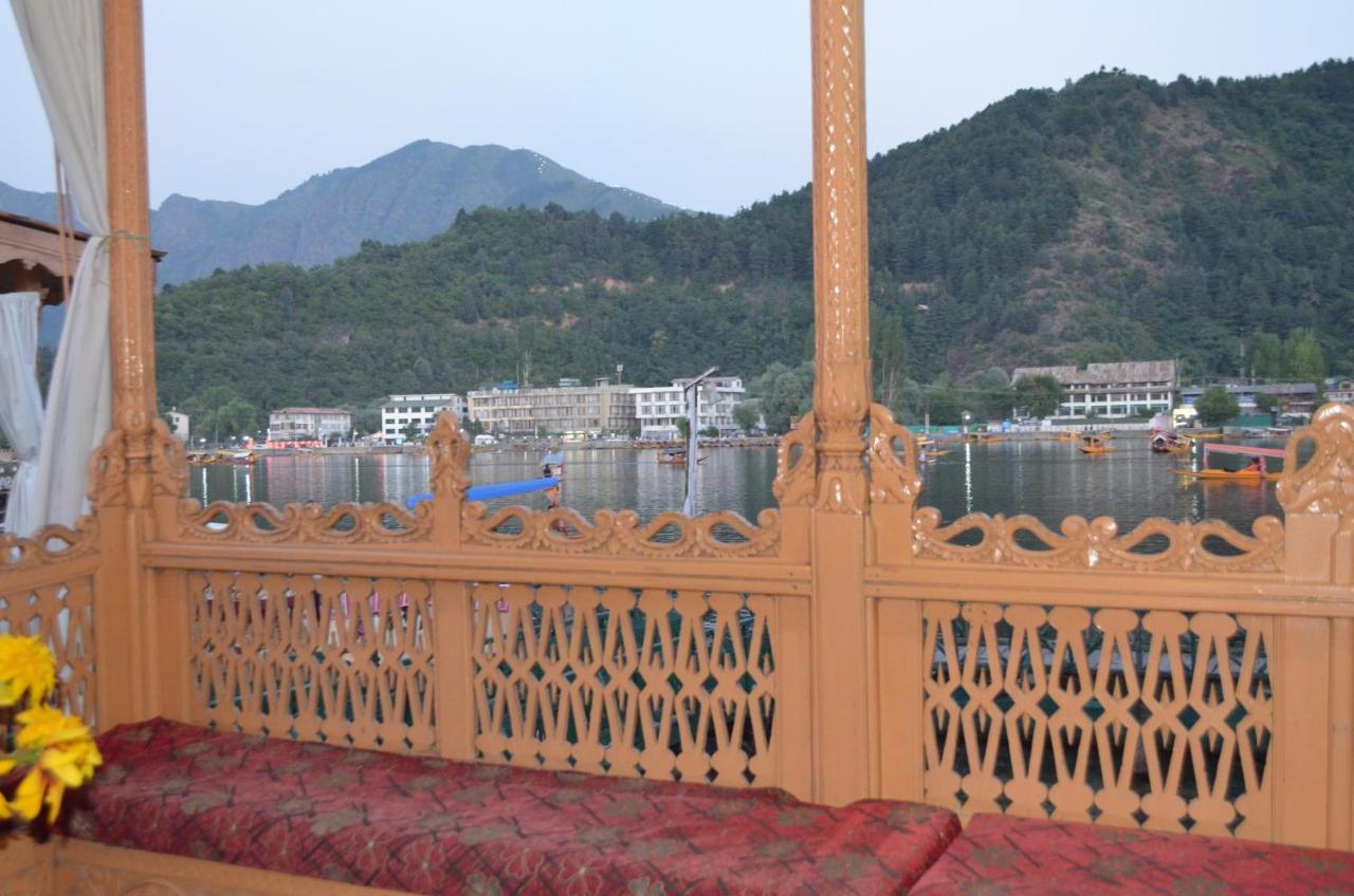 New Alexandra Houseboats Ξενοδοχείο Σριναγκάρ Εξωτερικό φωτογραφία
