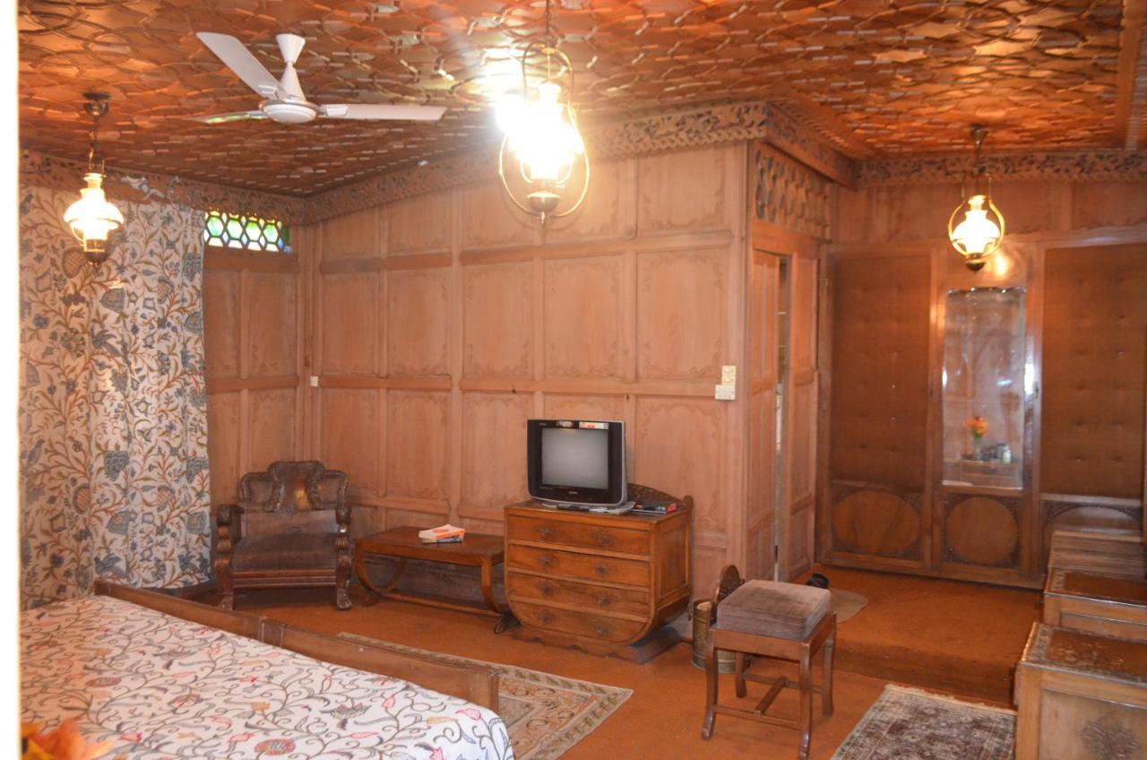 New Alexandra Houseboats Ξενοδοχείο Σριναγκάρ Εξωτερικό φωτογραφία