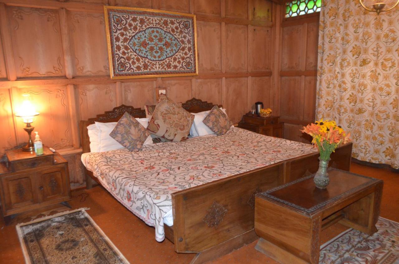 New Alexandra Houseboats Ξενοδοχείο Σριναγκάρ Εξωτερικό φωτογραφία