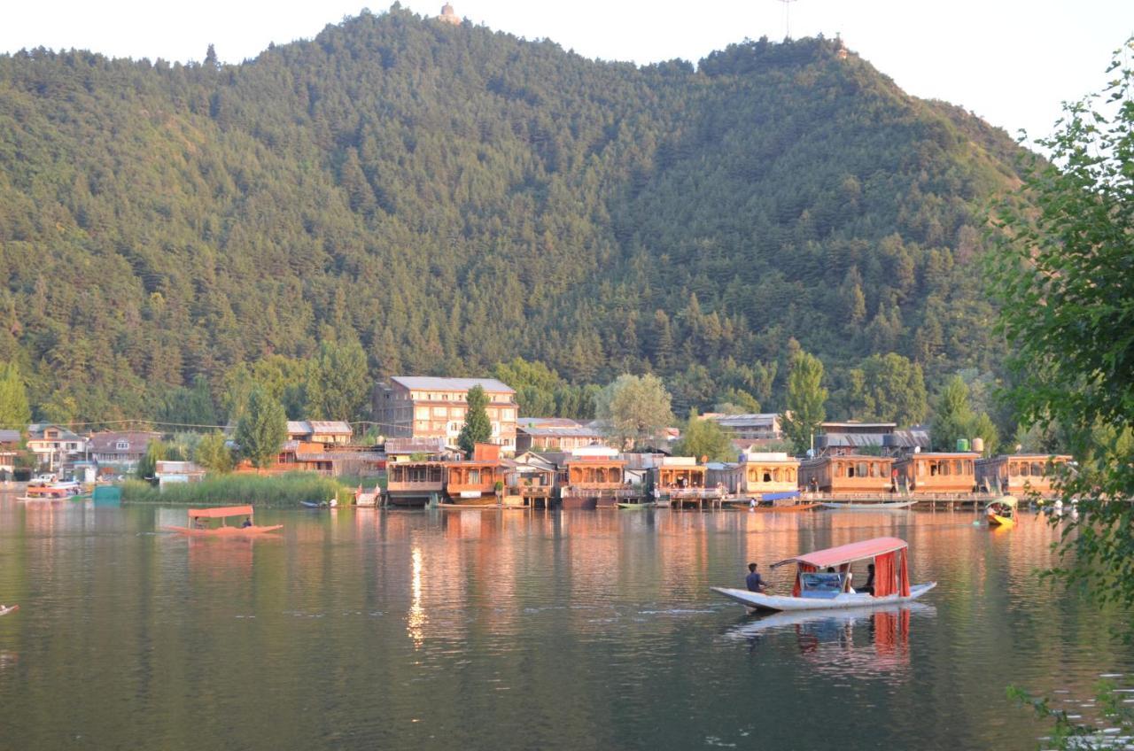New Alexandra Houseboats Ξενοδοχείο Σριναγκάρ Εξωτερικό φωτογραφία